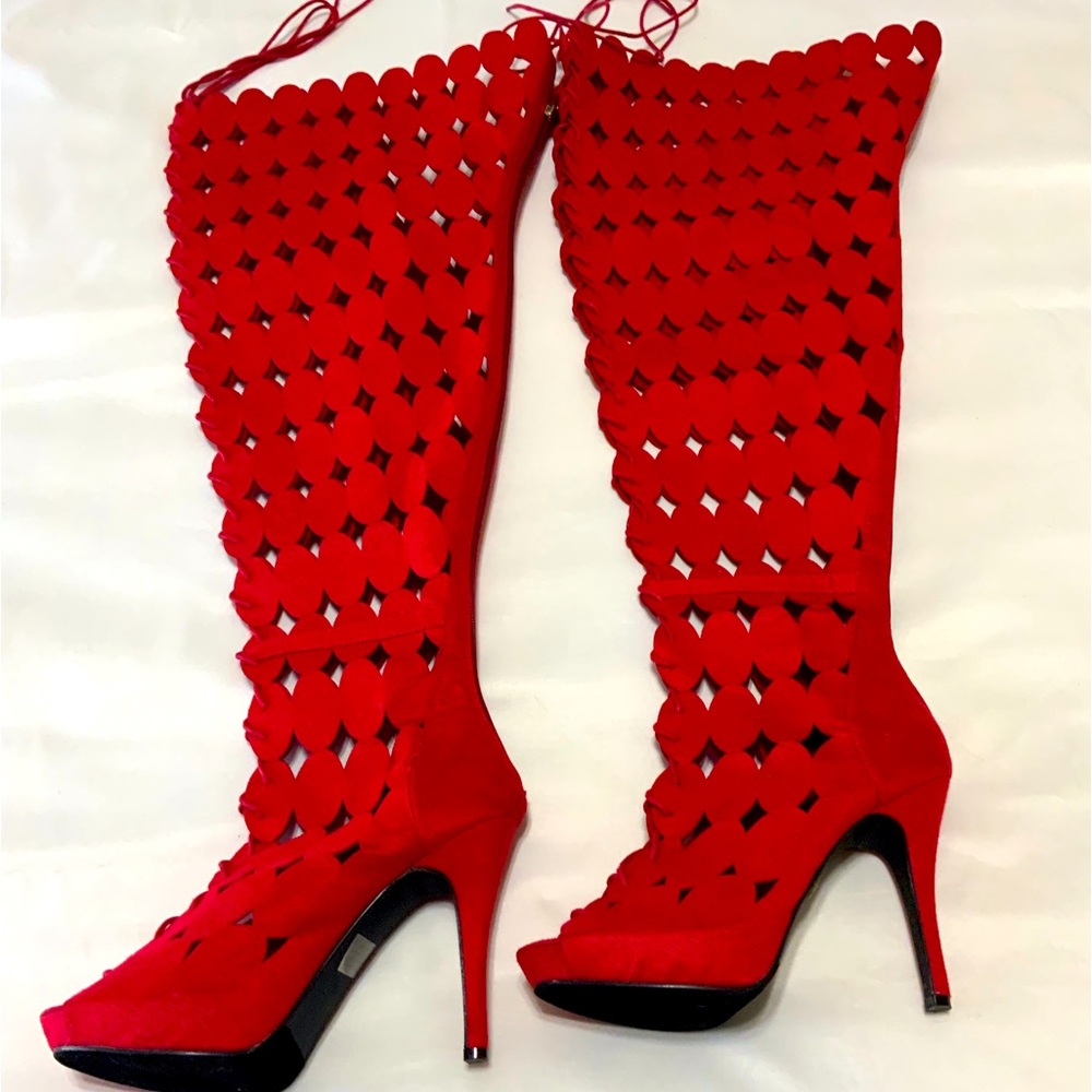 RED THIGH HIGH BOOTS . SIZE- 9 W